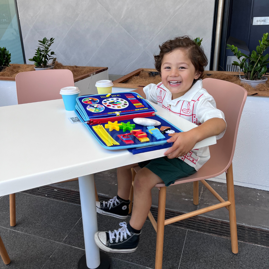 Tablica Sensoryczna Montessori 20w1 – Busy Board dla Dzieci